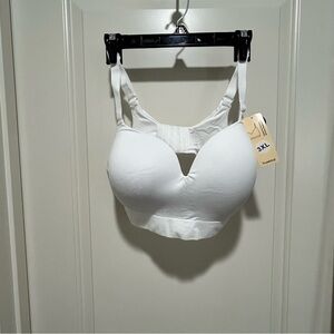 True kind women’s size 3XL / NWT Elegant White Full-Coverage Bra. Wireless shape